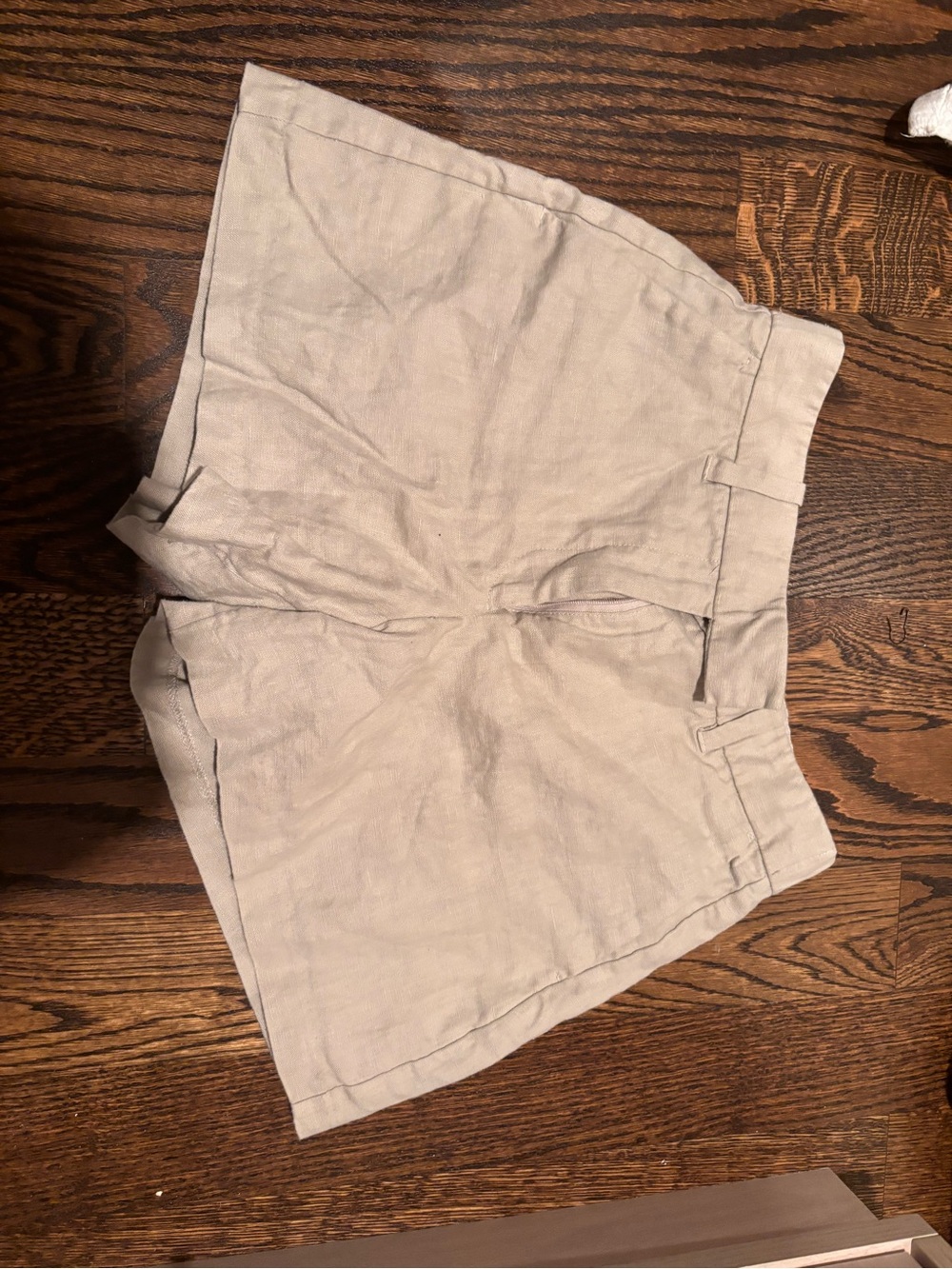 A&F 100% Linen High Rise Short- Oatmeal - Picture 3 of 5
